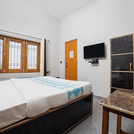 Hotel O Home Gautam Homestay Dehradun Extérieur photo