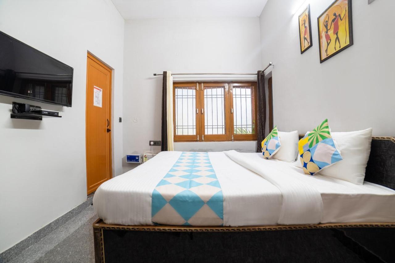 Hotel O Home Gautam Homestay Dehradun Extérieur photo