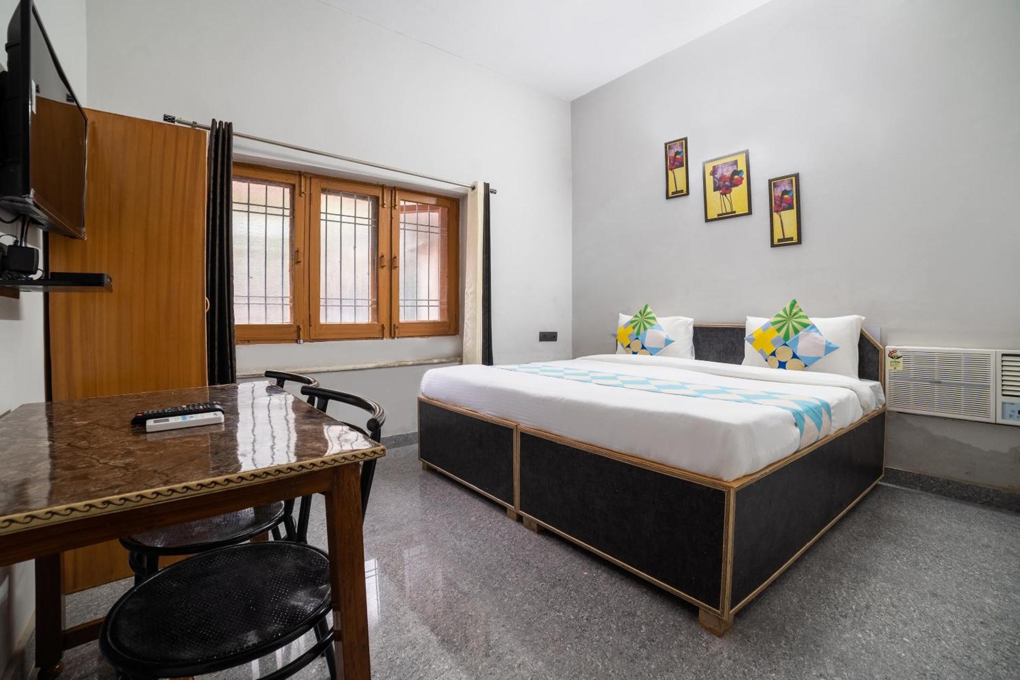 Hotel O Home Gautam Homestay Dehradun Extérieur photo