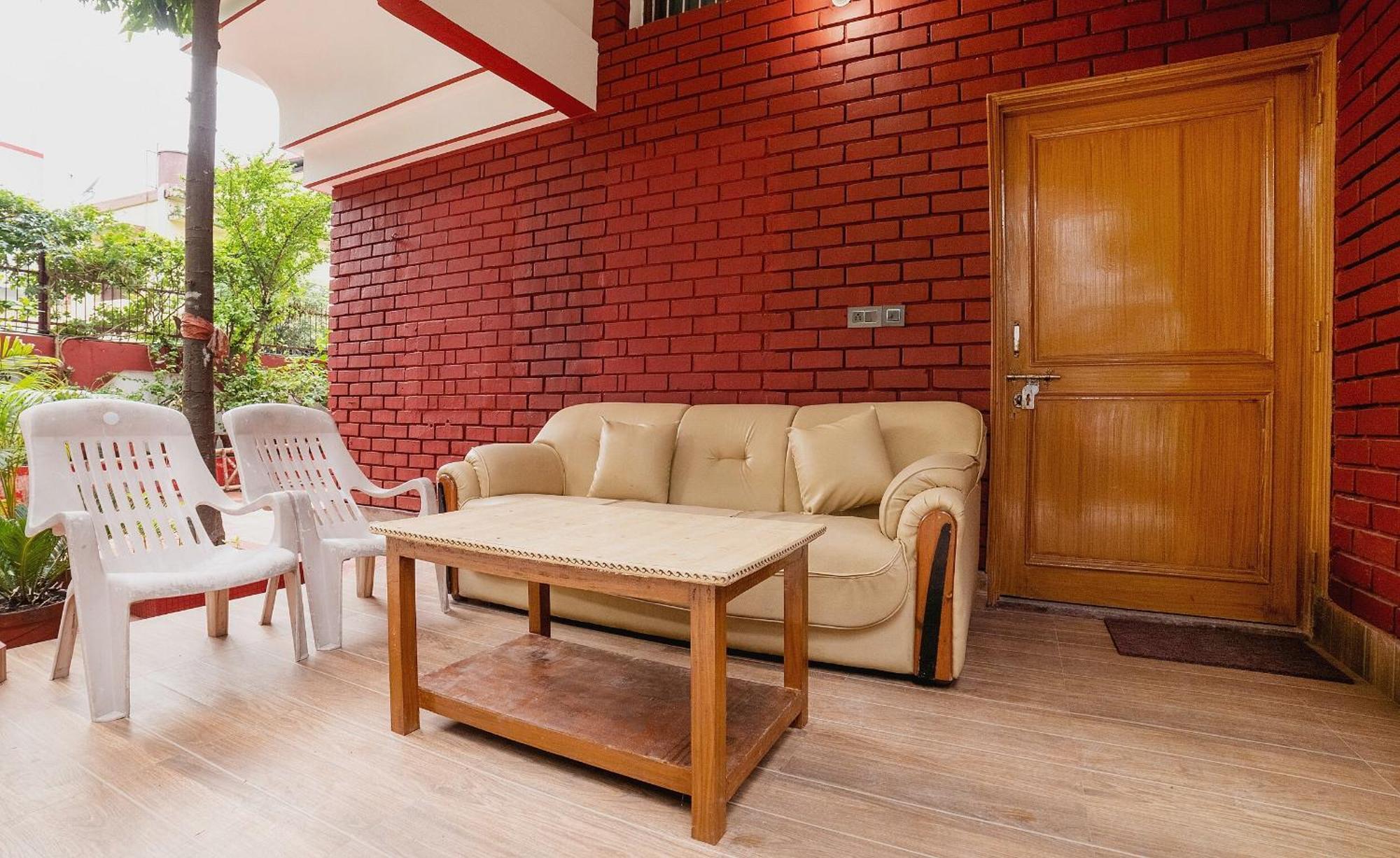 Hotel O Home Gautam Homestay Dehradun Extérieur photo