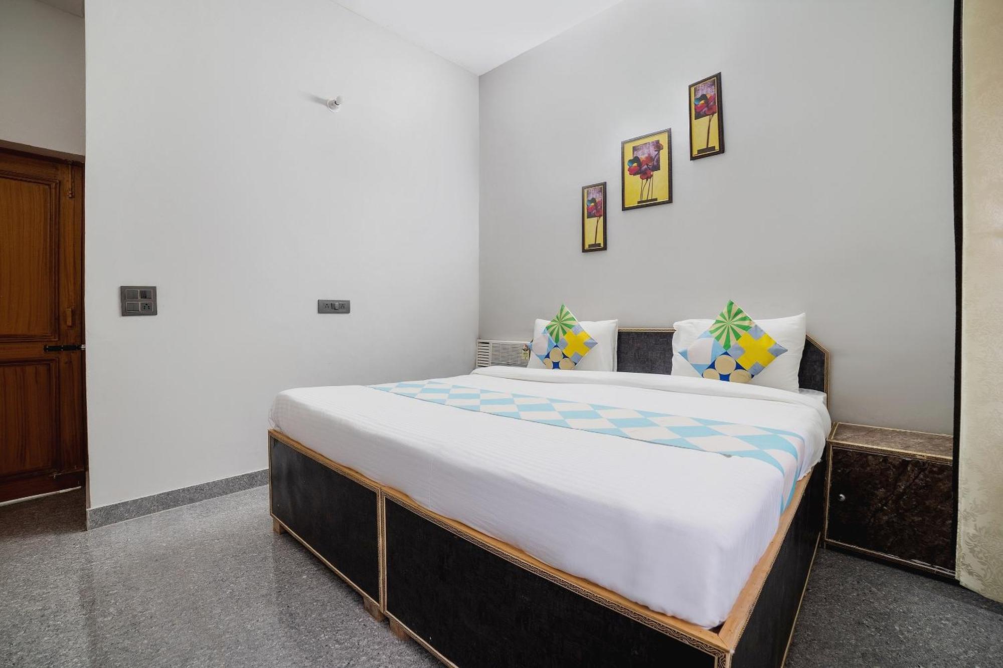 Hotel O Home Gautam Homestay Dehradun Extérieur photo